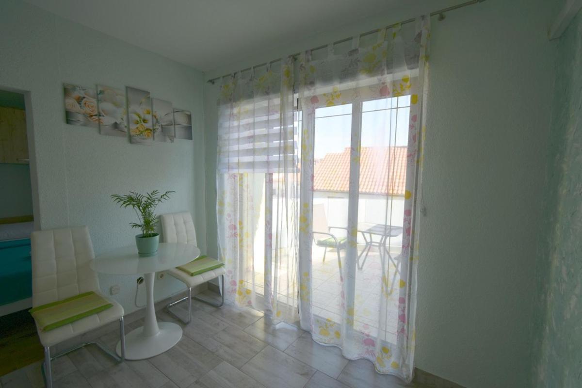 Kornić Denjak Apartments מראה חיצוני תמונה